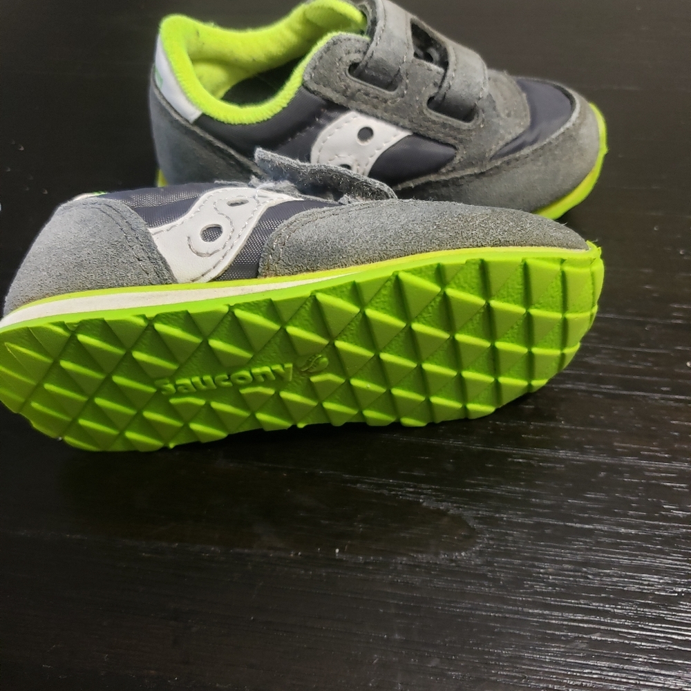 Baby Saucony super cute 6m